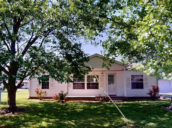 458 E Elm St, Moundville, MO 64771