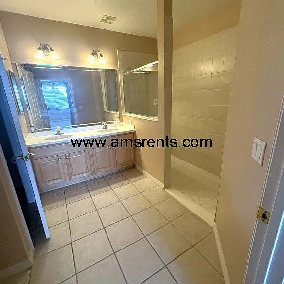 9429 Myrtle Creek Ln #402 — Photo 27