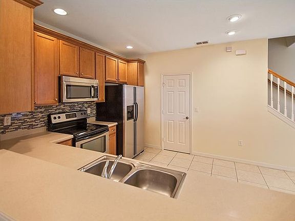 5th image of 6020 Parkside Meadow Dr