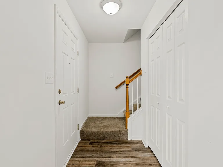 Mill Creek Manor — Photo 18