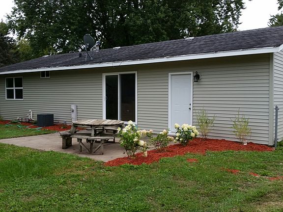 2nd image of 1322 Minns Dr