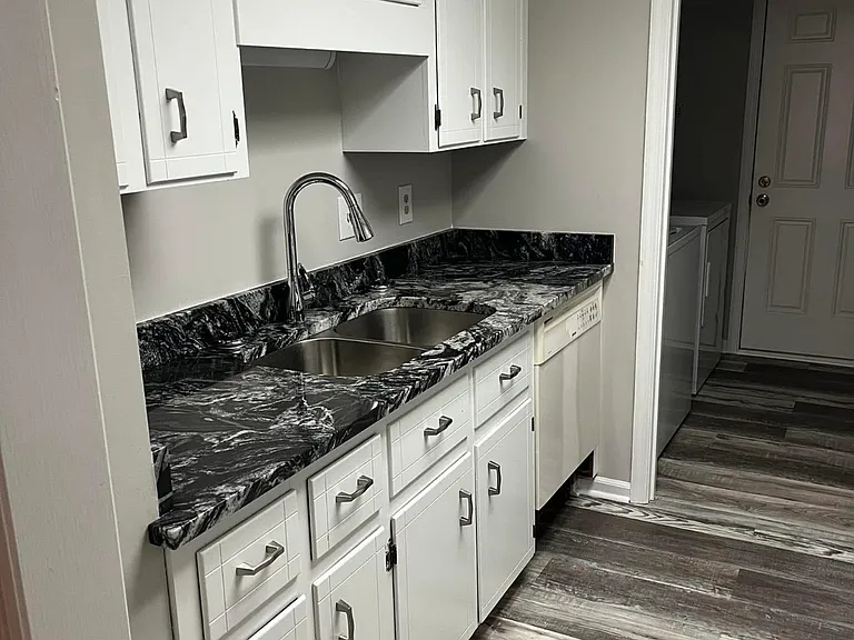 635 Huntington Rd #701 — Photo 7