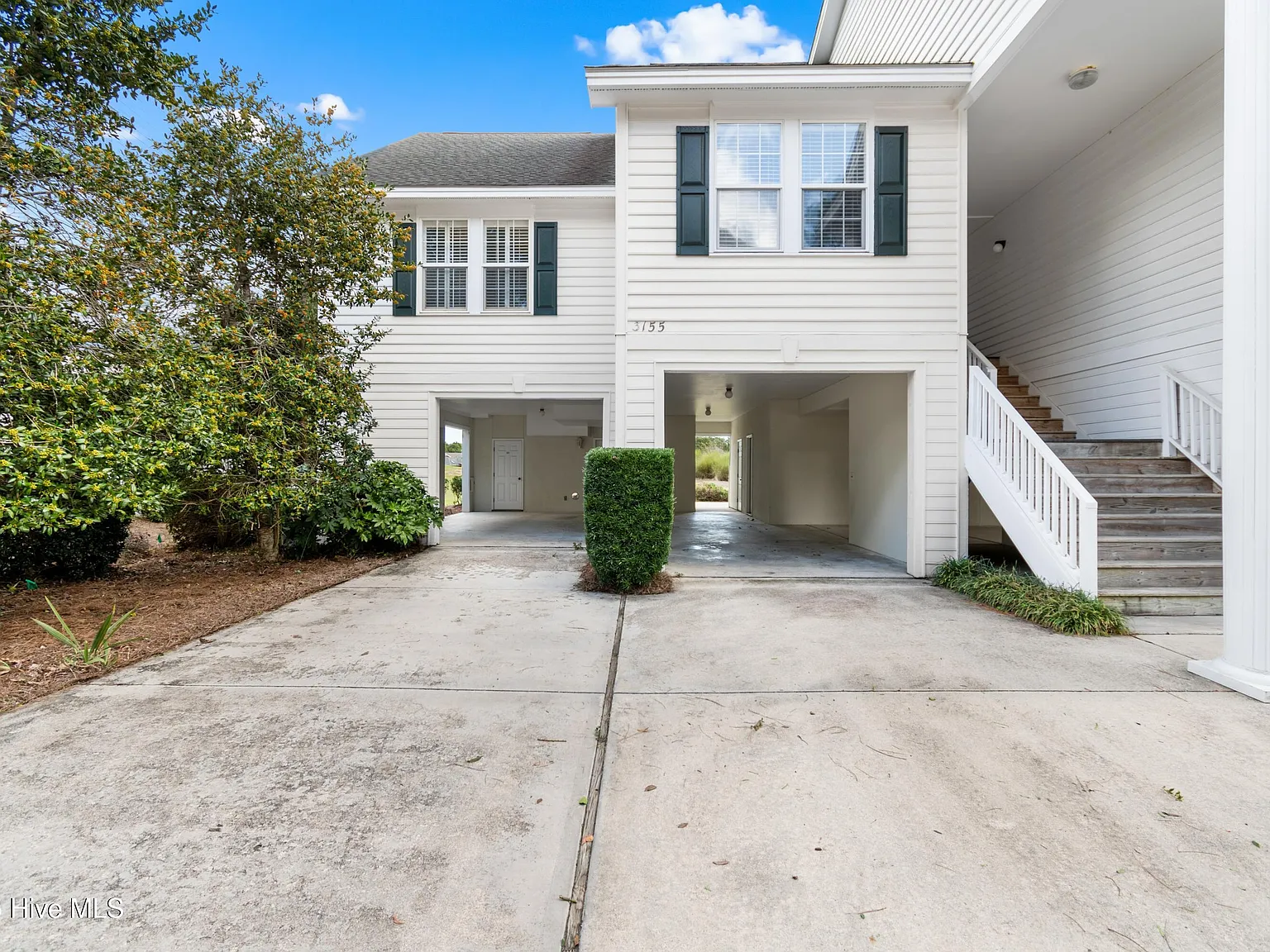 3 bed, 3.0 bath, $3,100 — Photo 2