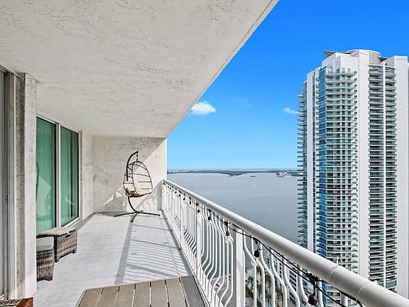 4th image of 1200 Brickell Bay Dr APT 3407