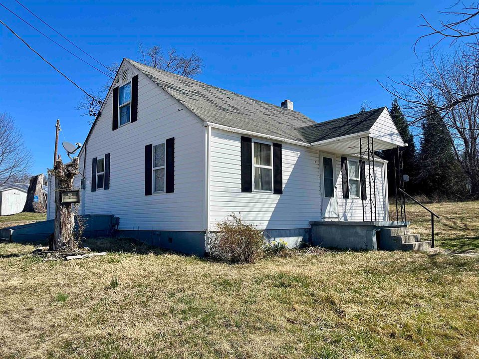 1st image of 560 Dooms Crossing Rd