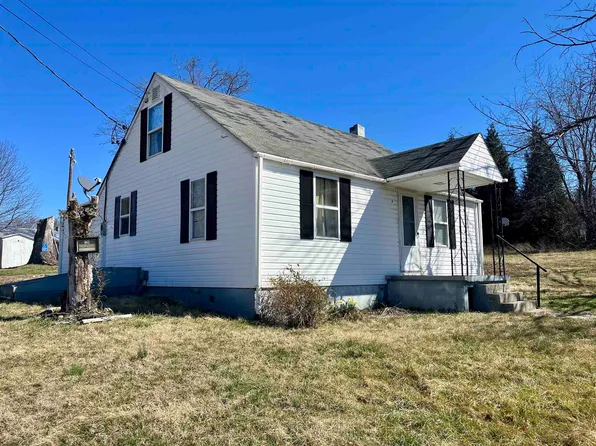 560 Dooms Crossing Rd, Waynesboro, VA 22980