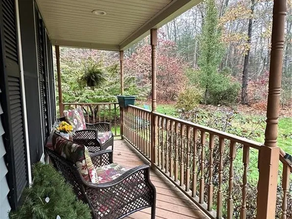 339 Ledge Road, Killingly, CT 06241