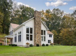 26 Jerry Lane Rd, Wassaic, NY 12592