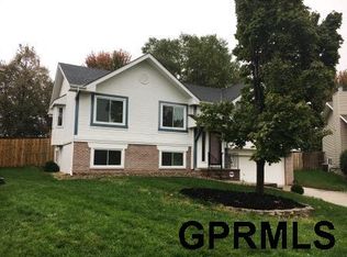 7012 S 155th Cir, Omaha, NE 68138