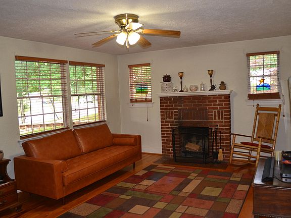 3rd image of 3531 Forest Hill Ave NW
