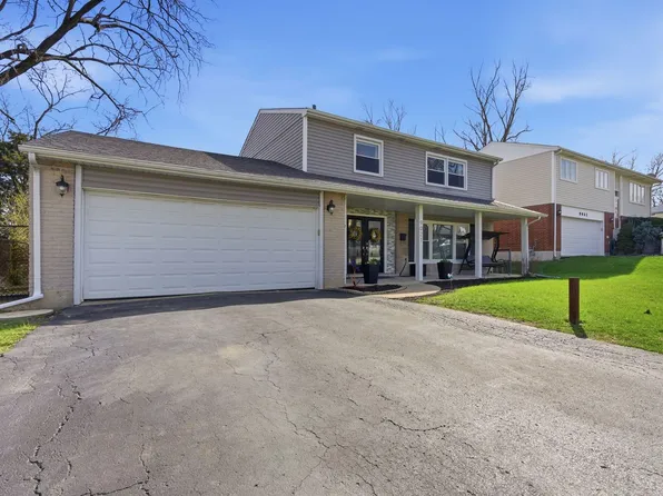 9021 Primrose Ln, Hickory Hills, IL 60457
