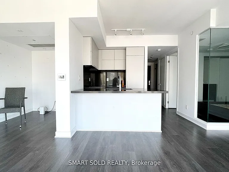 188 Cumberland St #2004 — Photo 6