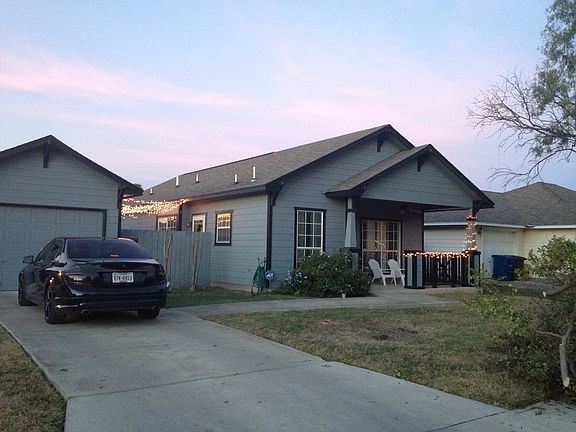 2nd image of 923 Pasadena
