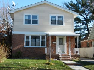 12157 233rd St, Rosedale, NY 11422