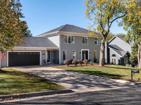 2849 Dover Circle, Fitchburg, WI 53711