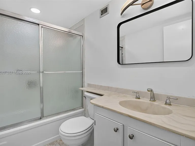 6080 NW 44th St #410 — Photo 11
