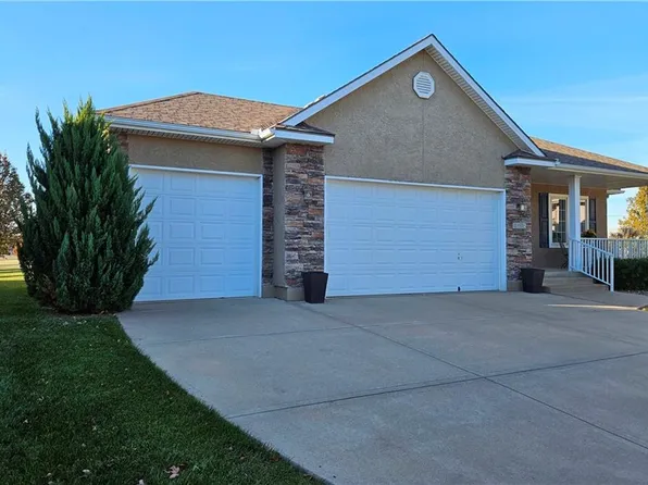 4605 SW Olympia Cir, Lees Summit, MO 64082