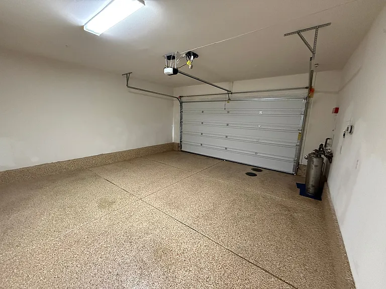 29052 W Hills Dr — Photo 42