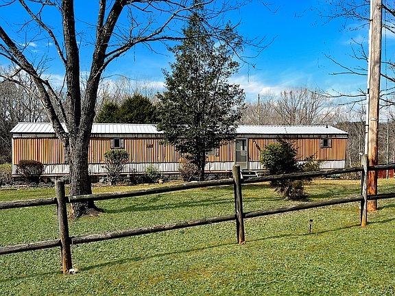 2nd image of 941 Shawnee Rd