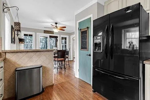 1833 Tree Top Ct — Photo 10