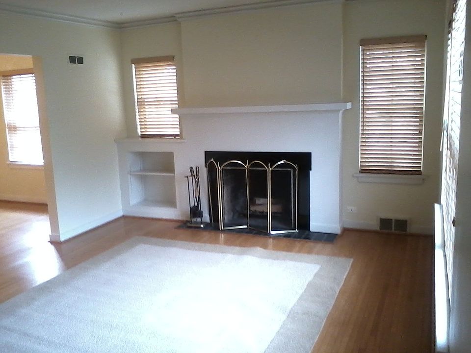2nd image of 2700 W Moss Ave