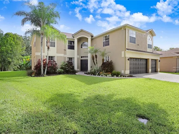 1353 Caladesi Dr, Zephyrhills, FL 33544