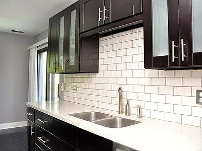 Eat-in Kitchen