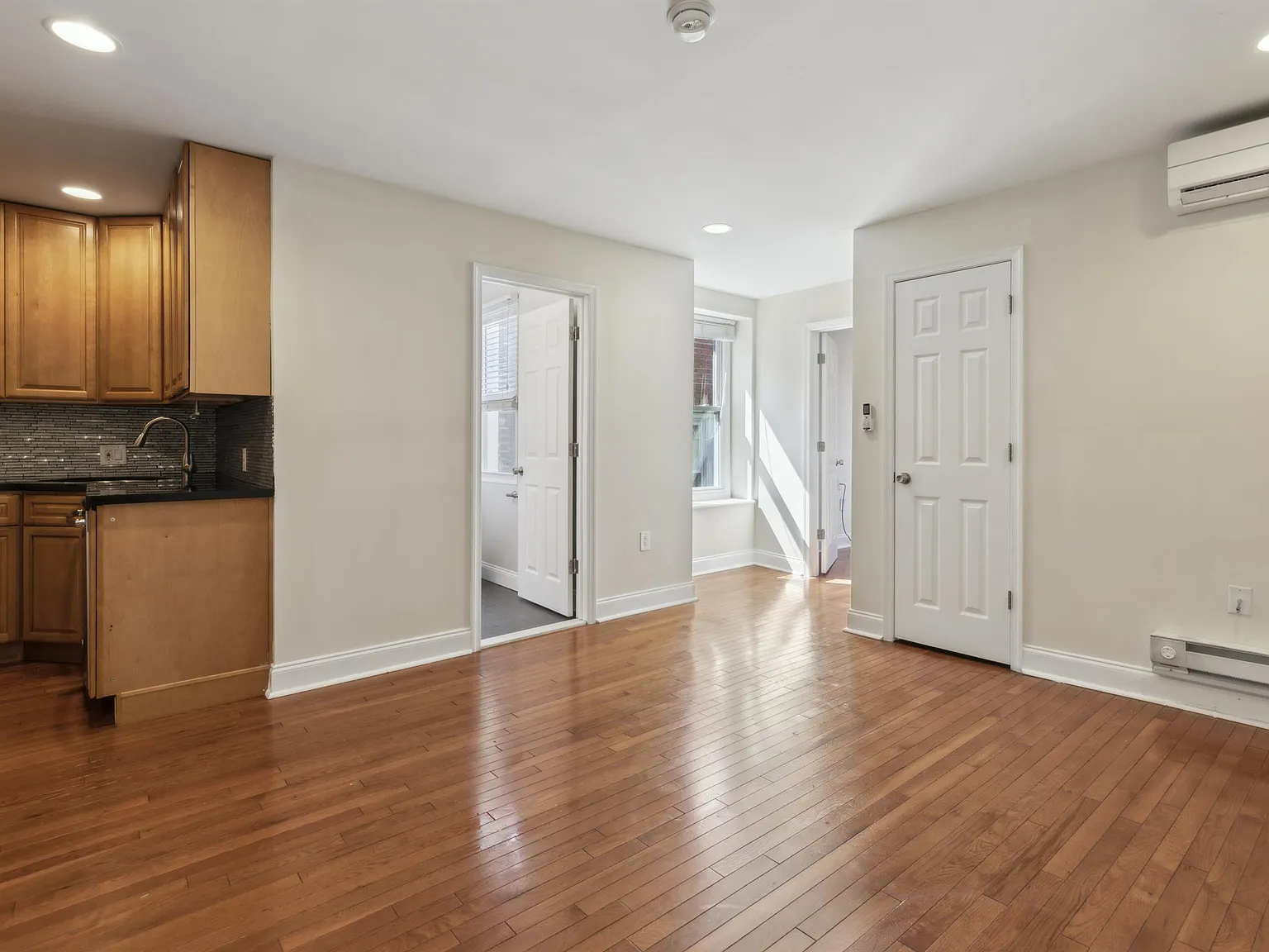 6066 Ridge - 3R — Photo 4