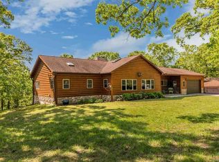 32188 Dentan Pl, Edwards, MO 65326