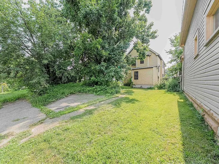 3484 W 58th St — Photo 36