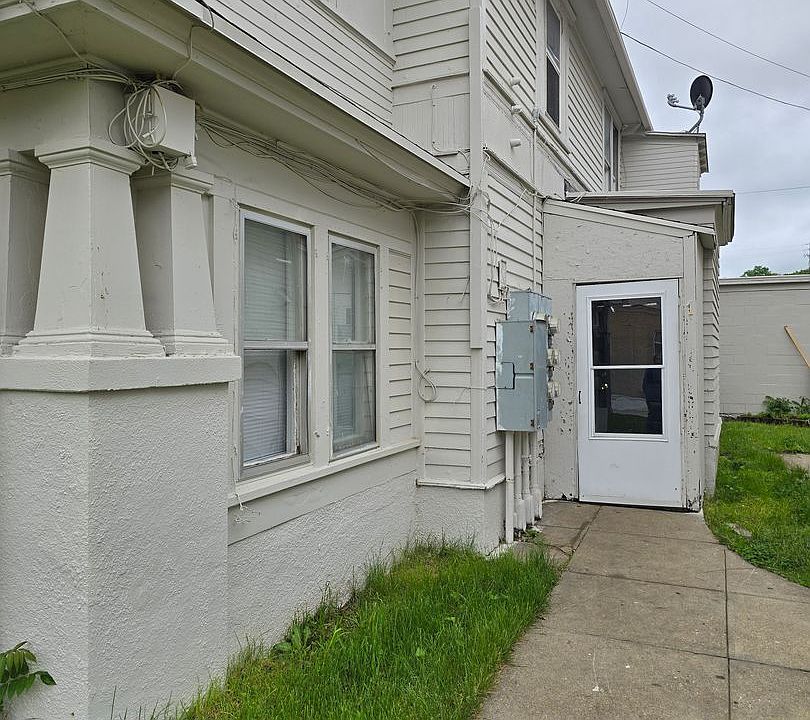1st image of 701-705 Rebecca St #1