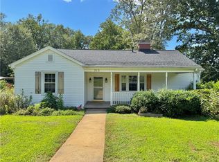 315 Florence St, Pickens, SC 29671
