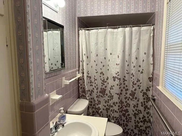 817 Dumont Dr — Photo 12
