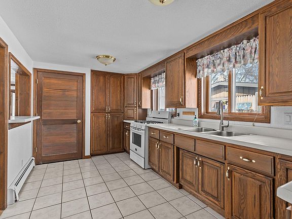 4th image of 2963 Sunset Point Ln