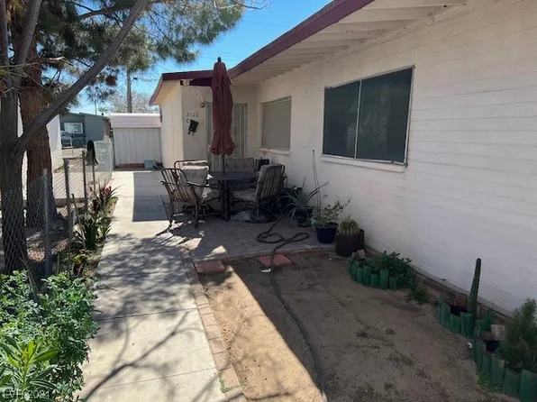 2120 Peyton Dr, Las Vegas, NV 89104