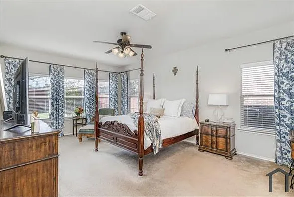 718 Fannin Dr — Photo 16