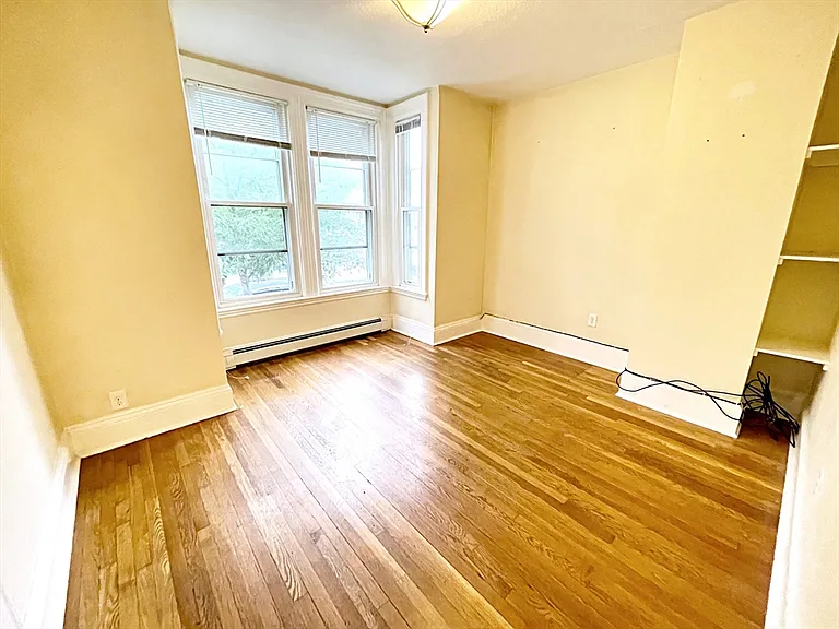 242 Princeton St #1 — Photo 4