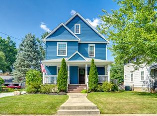 907 School Ave, Cuyahoga Falls, OH 44221