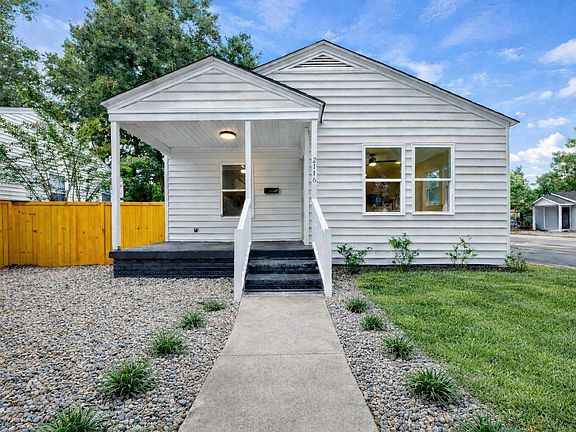 4th image of 2116 Commander Rd