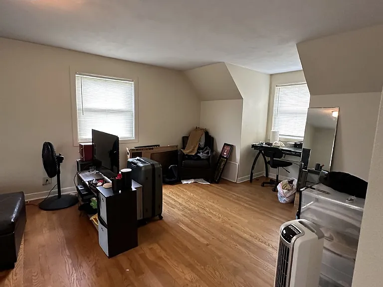 217 Lake St — Photo 15
