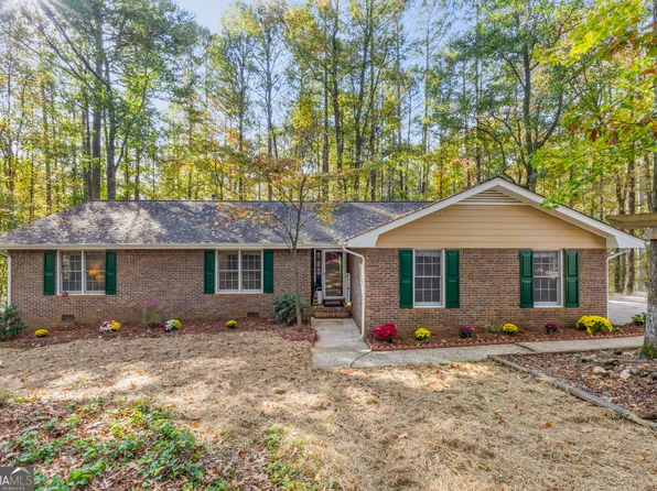 239 Marcella Ave, Sharpsburg, GA 30277