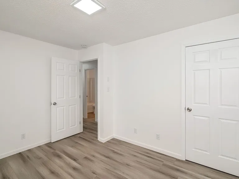 728 Birchbrook Dr — Photo 18