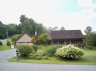 204 Georgetown Rd, Lenoir, NC 28645