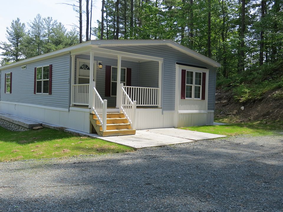 33 Pinegrove Drive
