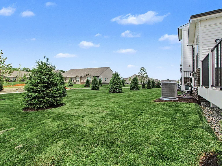 5660 Corgi Dr — Photo 25