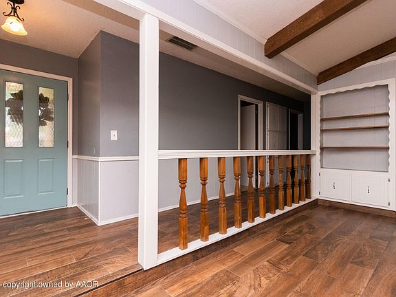 3rd image of 7621 Cervin Dr