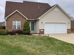 516 Walnut Ridge Ct, Valparaiso, IN 46385