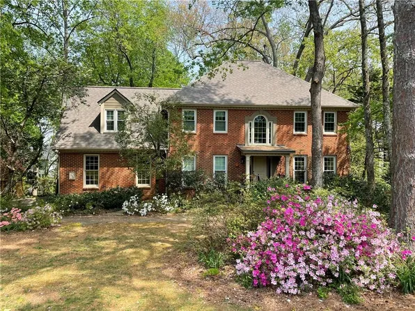 12065 Magnolia Crescent Dr, Roswell, GA 30075