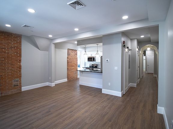3rd image of 213 Locust St #301