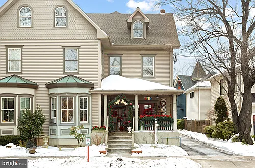 24 Ellis St Photo 1